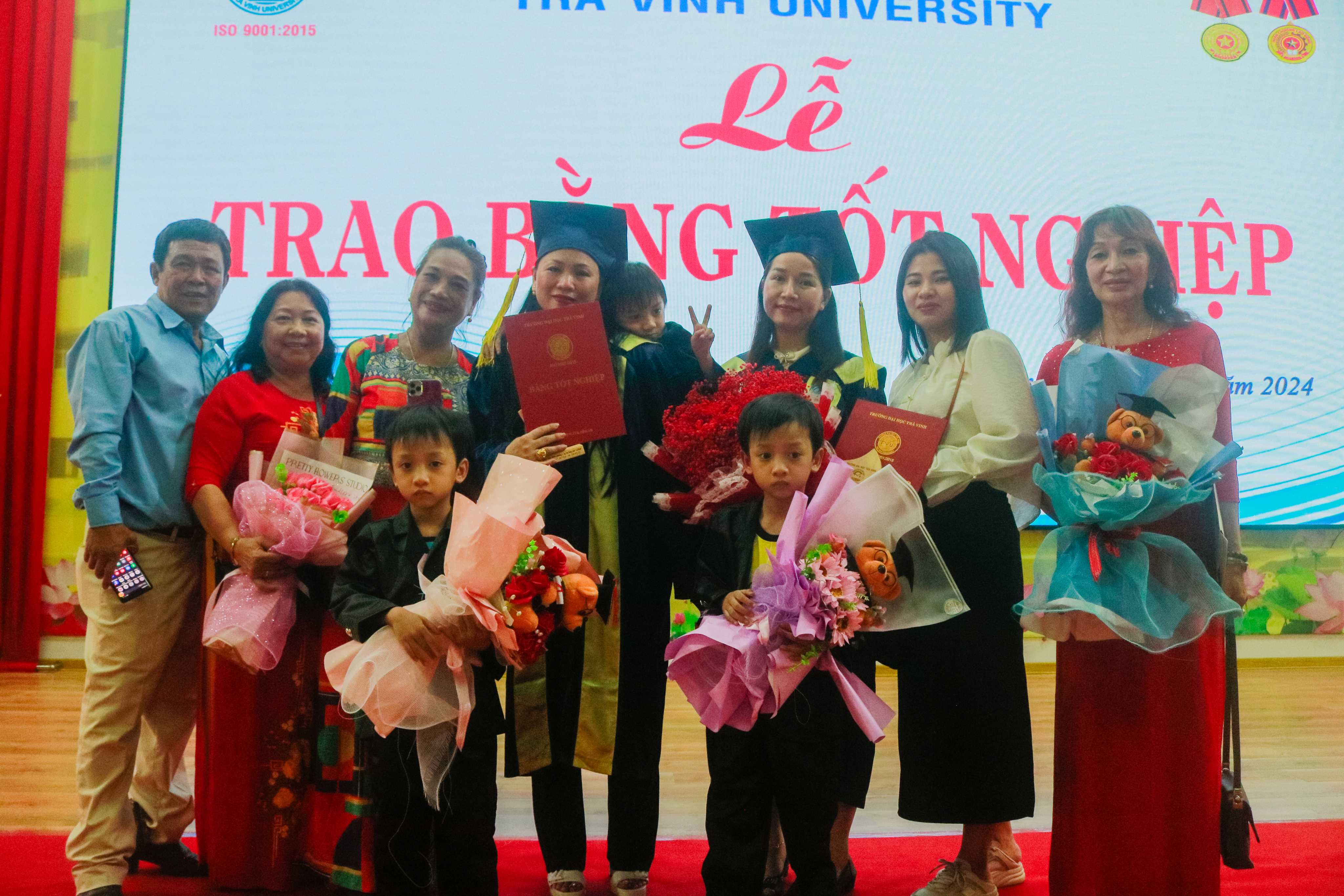 Hoạt động Uni